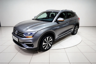 比亚迪 宋PLUS新能源 2024款 荣耀版 EV 520km 尊贵型