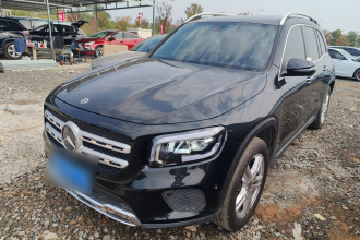 奔驰GLB 2023款 GLB 220 动感型