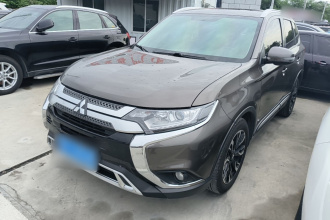 三菱 欧蓝德 2019款 2.0L 两驱畅享版 5座 国V