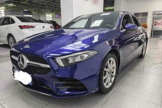 奔驰A级 2020款 改款 A 200 L 运动轿车时尚型