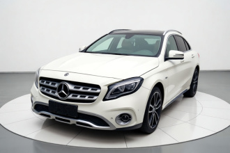 奔驰GLA 2017款 GLA 220 4MATIC 时尚型