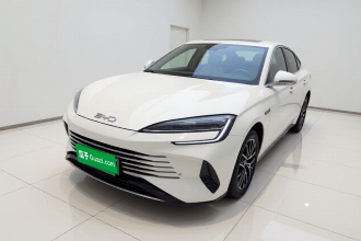 比亚迪 海豹 2024款 荣耀版 DM-i 1.5L 121km 豪华型