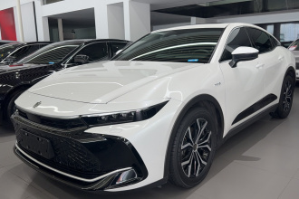 丰田 皇冠(进口) 2023款 2.5L SportCross HEV两驱尊贵版