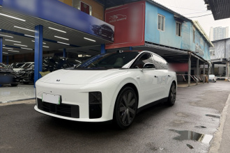 理想汽车 理想i6 2025款 四驱标准版
