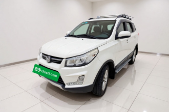 北汽幻速S3 2017款 1.5L 手动豪华型