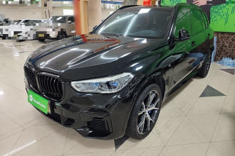 宝马X5 2022款 改款 xDrive 40Li M运动套装
