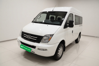 上汽大通MAXUS 新途V80 2023款 2.0T AMT经典傲运通短轴中顶5/6座