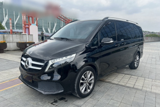 奔驰V级 2022款 V 260 领航版