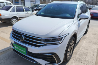 大众 途观L 2024款 出众款 330TSI 自动两驱R-Line龙耀版