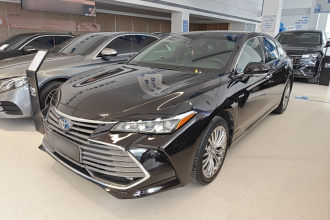 丰田 亚洲龙 2019款 双擎 2.5L XLE尊贵版 国VI