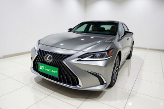 雷克萨斯ES 2023款 200 卓越版