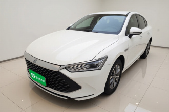 比亚迪 秦PLUS 2024款 荣耀版 DM-i 55KM领先型