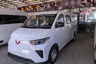 五菱汽车 五菱扬光 2026款 440km 客车版舒适型 6座