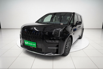 极氪009 2024款 七座过道版四驱 108kWh