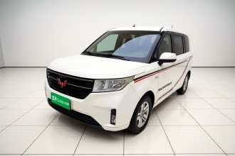 五菱汽车 五菱宏光PLUS 2019款 1.5T 手动舒适型 7座