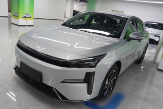 吉利银河 银河L6 2025款 EM-i 140km 星舰版