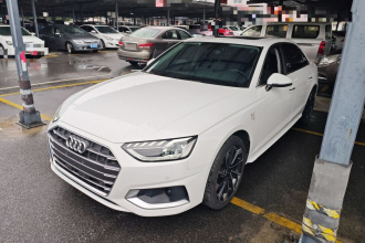 奥迪A4L 2022款 40 TFSI 时尚致雅型