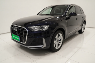 奥迪Q7 2021款 45 TFSI quattro S line运动型