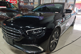 奔驰E级新能源 2022款 改款三 E 350 e L 插电式混合动力轿车