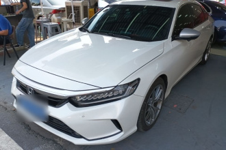 本田 英仕派 2022款 260TURBO 精耀版