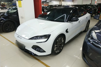 比亚迪 海豹 2022款 550km 标准续航后驱版尊贵型