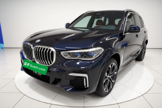 宝马X5 2022款 改款 xDrive 40Li 尊享型M运动套装