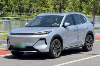 吉利银河 银河星舰7 EM-i 2025款 120km 领航版