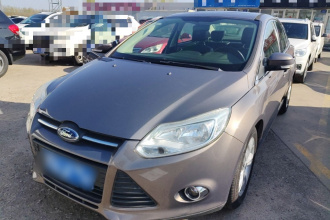 福特 福克斯 2012款 三厢 1.6L 手动风尚型