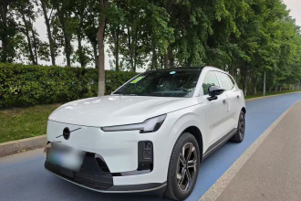 沃尔沃XC70插电式混动 2026款 四驱超长续航Core