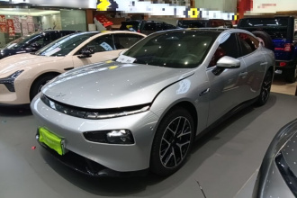 小鹏P7 2023款 P7i 702 Pro