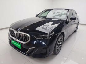 宝马i5 2025款 eDrive 40L M运动套装