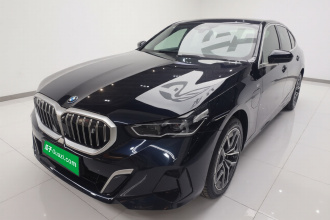 宝马i5 2025款 eDrive 40L M运动套装