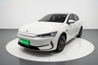 比亚迪 秦PLUS 2024款 荣耀版 EV 420KM领先型