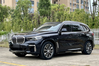 宝马X5 2022款 改款 xDrive 30Li M运动套装