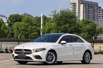 奔驰A级 2019款 A 200 L 运动轿车