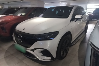 奔驰EQE SUV 2023款 350 4MATIC 豪华版