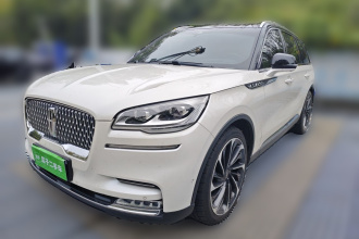 林肯 飞行家 2022款 3.0T V6 四驱行政版