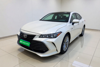 丰田 亚洲龙 2019款 双擎 2.5L XLE尊贵版 国VI
