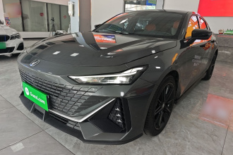 长安UNI-V 2022款 1.5T 尊贵型