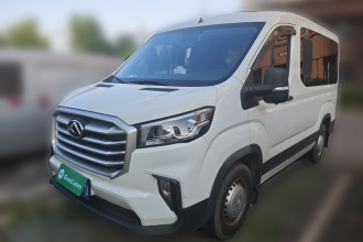 上汽大通MAXUS 新途V90 2022款 2.0T手动运杰前驱短轴中顶后单胎6座