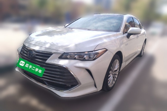 丰田 亚洲龙 2019款 双擎 2.5L XLE尊贵版 国V