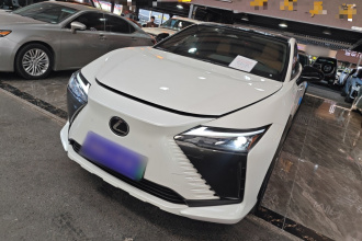 雷克萨斯RZ 2023款 450e 四驱纵享版