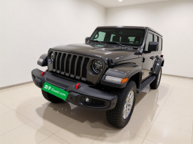 Jeep 牧马人 2019款 2.0T Sahara 四门版 国VI