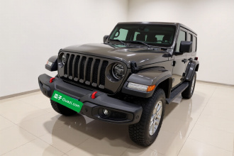 Jeep 牧马人 2019款 2.0T Sahara 四门版 国VI