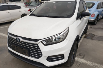 比亚迪 元新能源 2018款 EV360 智联炫酷型