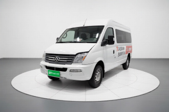 上汽大通MAXUS 新途V80 2021款 2.0T 手动经典傲运通长轴中顶6/7/8/9座