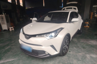丰田C-HR 2018款 2.0L 领先天窗版 国VI