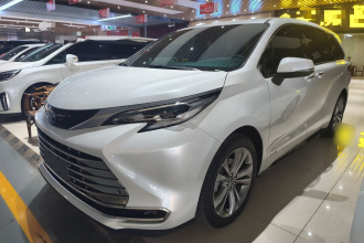 丰田 赛那SIENNA 2023款 2.5L混动 尊贵版
