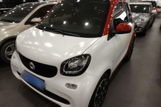 smart fortwo 2015款 1.0L 52千瓦硬顶激情版