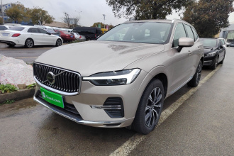 沃尔沃XC60 2025款 B5 四驱智远豪华版